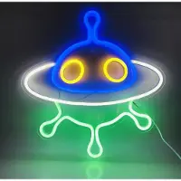 Kopper-24 NEON LED Licht, dekorative Wand-Leuchte, Ufo Raumschiff grün bunt, ca. 40 x 38 x 2 cm
