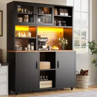 OKWISH Hochschrank mit LED-Leuchte, Aufbewahrungsschrank mit Schiebetüren und offenen Ablagefächern, Küchenschrank für Wohnzimmer und Küche in Schwarz