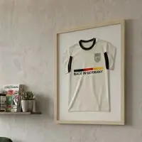 K-Möbel Premium Echtholz Trikotrahmen Natur 50x70 cm für Kindertrikots & Fan Shirts