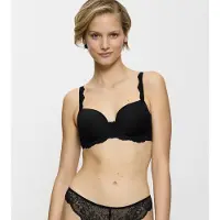Triumph T-Shirt-BH "Amourette Charm" schöner Mix aus glattem Jersey und zarter Stretch-Spitze