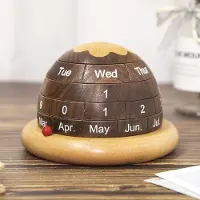 OEM Holzkalender - Bürokalender - Geeignet für Wohn- und Bürodekoration - Rundes dauerhaftes Kalenderstück - Kreatives Dekor - Planetenkalender - Holz - 12 Monate - Dekorationsstück