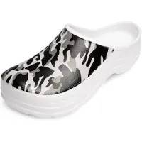 Ladeheid Gartenclogs für Damen Ultraleicht EVA Gemustert Gartenschuhe LA-CA-ComoHappyWoman (Weiß/Tarnmuster, 37)