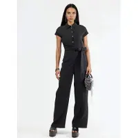 Busem Weitgeschnittener Jumpsuit mit Knopfleiste und Hemdkragen