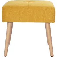Miliboo - Niedriger Hocker aus Stoff mit strukturiertem Samteffekt in Senfgelb und hellem Massivholz H46 cm GUESTA