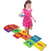Woodyland Woody 28 teilige Puzzle- und Spielmatte mit Hüpfspiel in den Zahlen 1-10