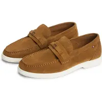 Tommy Hilfiger Loafer "LIGHT SUEDE FLAG HARDWARE LOAFER" Slipper, Schlupfschuh, mit modischem Zierriegel und Ziernähten