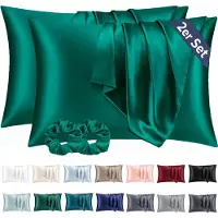 Markenlos Satinschoner 40x70 cm grün Set 2, seidig weich für Haar und Haut, mit Hülle und 2 Haargummis