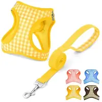 Famanu Hundegeschirr mit Leine, atmungsaktives Mesh-Geschirr für Welpen und Katzen, reflektierend und verstellbar, gelb, Größe XS