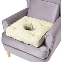 Homescapes SITZKISSEN mit Aussparung hellgrün 50/50/10 cm – Entlastungskissen, Baumwolle
