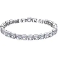 Luxenter Armband mit Silberfinish und funkelnden Zirkonia-Steinen – Ginsi | Gr.: onesize