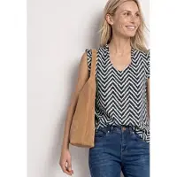 Street One Blusentop , Damen, Gr. 44, tiefblau, Web, Obermaterial: 88% Viskose, 12% Polyamid, gemustert, normal hüftbedeckend, V-Ausschnitt, Rüschen, Blusen Blusentop, Sommerbluse mit Zick-Zack-Muster