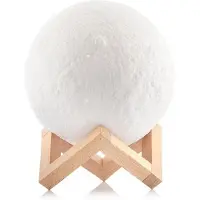 Uniq 3D LED Mondlampe 20 cm - Atmosphärisches Nachtlicht mit Holzständer und Fernbedienung