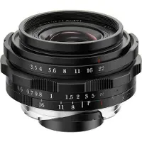 Thypoch Ksana 21 mm F/3.5 mit Gegenlichtblende Leica M, schwarz