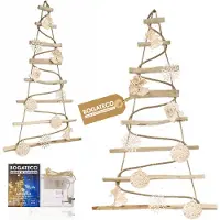 BOGATECO Handgemacht Weihnachtsbaum 95 cm hoch mit Dekorationen, aus Haselnussholz | Deko Anhänger | mit 200 cm LED-Leuchten | Holzplatten verbunden mit einem Juteseil mit Einer Dicke von 6 mm