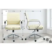 CLP Bürostuhl Oakland höhenverstellbar und drehbar creme Material Kunstleder