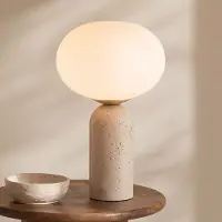 LumenXL Tischlampe Tareo mit Glaskugel und Travertin (Naturstein)