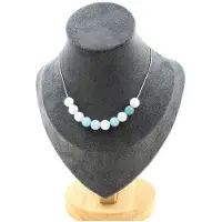 Bijoux Steine und Mineralien. Halskette mit 10 Aquamarin-Perlen 8 mm. Edelstahlkette Halskette für Frauen, Männer. Anpassbare Größe.