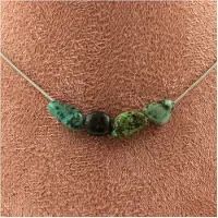 Bijoux Edelsteine und Mineralien. Halskette mit 4 afrikanischen Türkisperlen, Edelstahlkette, Halskette für Frauen und Männer. Anpassbare Größe.