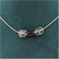 Bijoux Steine und Mineralien. Halskette mit 3 Quarzperlen mit Turmalininklusionen aus Brasilien, Kette für Frauen und Männer. Personalisierte Größe.