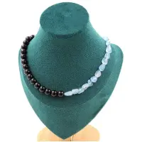 Bijoux Steine und Mineralien. Halskette mit Aigue-Marine-Perlen aus Brasilien + schwarze Achat 8 mm. Kette für Frauen, Männer. Personalisierte Größe.