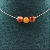 Bijoux Steine und Mineralien. Halskette 3 Perlen gestreifte Achat 8 mm. Kette aus Edelstahl Halskette für Frauen, Männer. Anpassbare Größe.