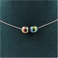 Bijoux Steine und Mineralien. Halskette mit 2 multicoloren Hämatitperlen 8 mm. Edelstahlkette Halskette für Frauen, Männer. Personalisierte Größe.