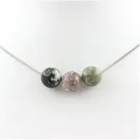 Bijoux Steine und Mineralien. Halskette mit 3 indischen Achatperlen 8 mm. Kette aus rostfreiem Stahl Halskette für Frauen, Männer. Anpassbare Größe.