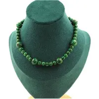 Bijoux Steine und Mineralien. Collier Perlen Malachit 6 mm + Malachit 10 mm. Kette aus Stahl Collier für Frauen, Männer. Personalisierbare Größe.