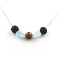 Bijoux Steine und Mineralien. Lava-Perlen-Halskette 8 mm + Aigue-Marine aus Brasilien + Holz Edelstahlkette.
