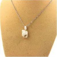 Bijoux Steine und Mineralien. Roh-Opal-Halskette. 5,23 ct. Wello, Äthiopien.