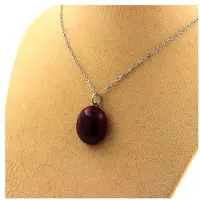 Bijoux Steine und Mineralien. Rubin-Halskette. 20,76 ct. Afrika.