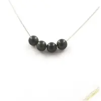 Bijoux Steine und Mineralien. Kette mit 4 schwarzen Obsidiankugeln 8 mm, Edelstahlkette.