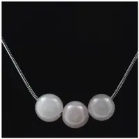 Bijoux Edelsteine und Mineralien. Halskette mit 3 Perlen Rosenquarz 8 mm Kette aus rostfreiem Stahl.