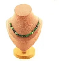 Bijoux Steine und Mineralien. Halskette mit 20 Epidotperlen aus Myanmar (Burma). Edelstahlkette. Halskette für Frauen, Männer. Größen anpassbar.
