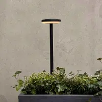 Dyberg Larsen Otera LED-Solar-Wegelampe 50cm Erdspieß IP44 - , Otera, Schwarz, Aluminium, Modern