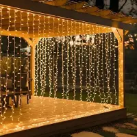 Montegoni 3×3m Lichtervorhang PVC, 300 LED Warmweiß, 8 Modi mit Timer, USB-Anschluss, IP65 Wasserdicht, LED Vorhanglichter für Innen & Außen