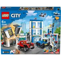 LEGO 60246 City Polizeistation, Polizei-Spielzeug, Set mit LKW, Motorrad, Polizeigebäude sowie Sound- und Leuchtsteinen, Kinderspielzeug