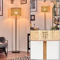 Hofstein Varoni Stehlampe im skandinavischen Design mit Fußschalter