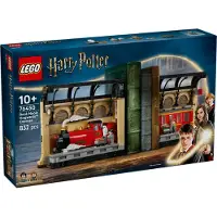 LEGO Harry Potter Buchstütze: Hogwarts Express - Set mit Spielzeug Zug, 2 Minifiguren inkl. Ron Weasley, Hedwig und Krätze - Wizarding World Geschenk für Jungen, Mädchen & Fans ab 10 Jahren - 76450