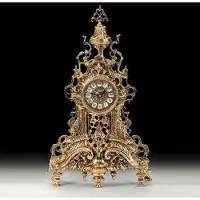 Casa Padrino Luxus Barock Tischuhr Gold 28 x H. 48 cm - Handgefertigte Bronze Uhr im Barockstil - Barock Schreibtischuhr - Barock Schreibtisch Deko - Barock Deko Accessoires - Barockstil Uhren