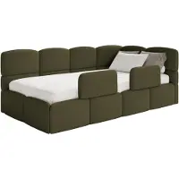 Selsey Cloudy – Jugendbett 90x200 cm, rechtsseitig, mit Bouclé-Bezug und Rausfallschutz, Olivgrün