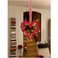 Konstsmide - LED Holzsilhouette "Herz", rot, mit rot-weißem Stoffband, 30 warm weiße Dioden, 24V Innentrafo, rotes Kabel ; 6217-550