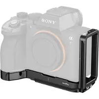 SmallRig 6034 L-förmige Montageplatte mit AirTag-Steckplatz für Sony Alpha 7 V / 7R V / 7 IV