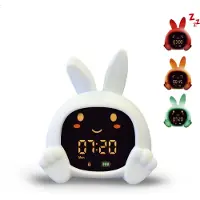 Zazu Sarah Sleeptrainer für Kinder – Nachtlicht (5 Farben), Soundmaschine, Wecker mit 6 Sounds, Augen öffnen/schließen, wiederaufladbar inkl. USB