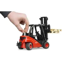 BRUDER Linde fork lift H30D with 2 pallets, 3 Jahr(e), ABS Synthetik, Schwarz, Rot
