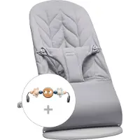 BabyBjörn Babywippe Bliss Bundle - Gewebt Blütenblatt-Steppung - Hellgrau mit Spielzug Freche Augen Pastel
