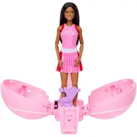 Barbie Team Roll & Reveal Tennisspielerin-Puppe und Zubehörteile mit brünetter Modepuppe, 8 Überraschungen und Tennisball-Verpackung, Modepuppe, Weiblich, 5 Jahr(e), Junge/Mädchen, 165 mm, Mintfarbe