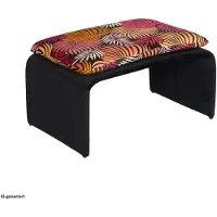 HTI Hocker