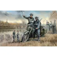 Tamiya 1:35 WWII Dt. Krad R12 m. Besatzung (2)