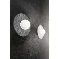 Perenz Wandleuchte aus grauem Metall und Beton - Wandleuchte mit mundgeblasenem Glasdiffusor - Kollektion GC, 10S48416 - Durchmesser 28,5 cm -